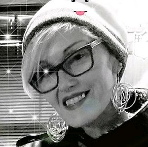 Meet your Posher, Barbie